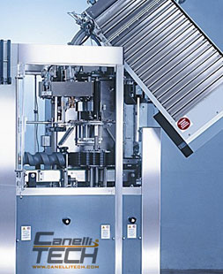 AUTOMATIC WIRE-HOODER MACHINE FOR THE APPLICATION OF 4-POST WIREHOODS ON CHAMPAGNE BOTTLES 